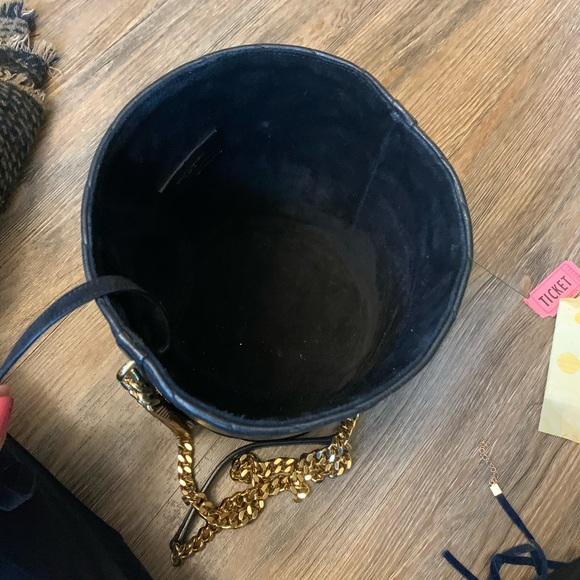 SOLD RARE⚡️ YSL quilted chevron crossbody - Picture 5 of 8